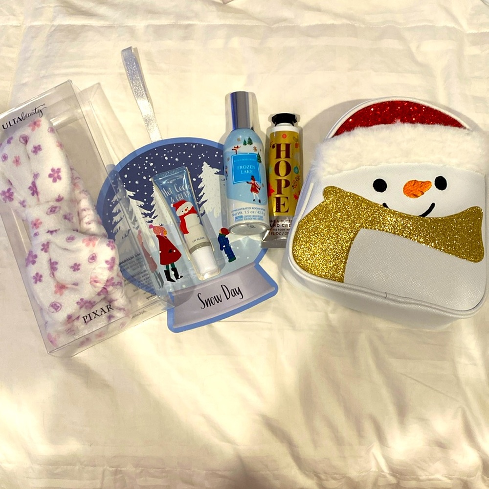 Beautiful Santa gift bag with items